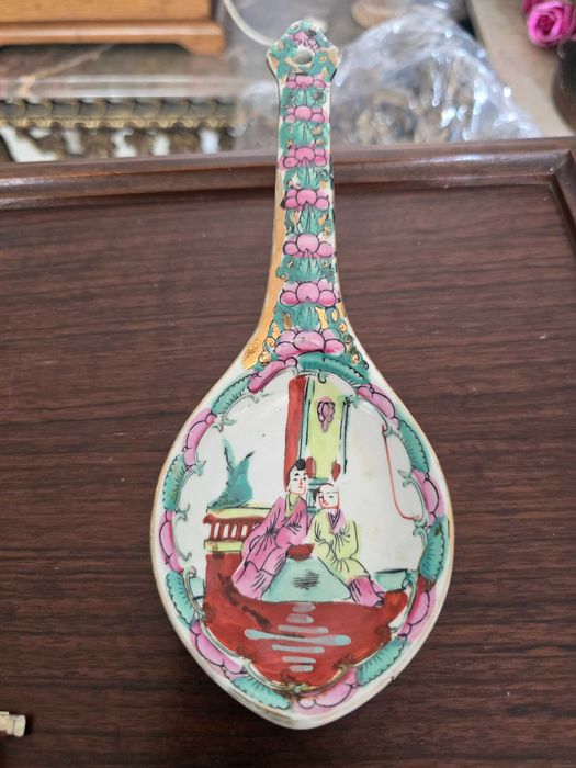 Tigela e colher rara em porcelana  (macau)