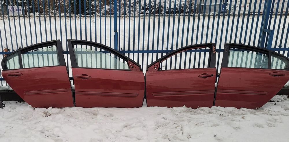 KOMPLET DRZWI PRAWY LEWY PRZÓD TYŁ RENAULT LAGUNA III 3  HB HETBACK CZERWONE BORDO BORDOWE