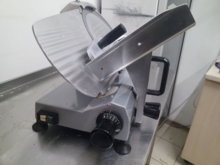 Сувід,слайсер,тісторозкатка