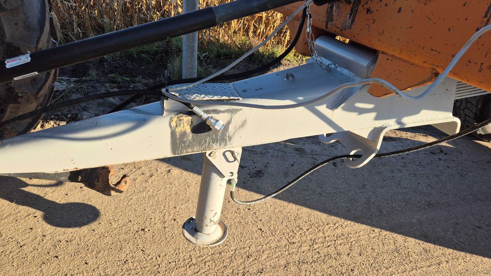 Przyczepa skorupowa wywrotka rolnicza tandem skorupa