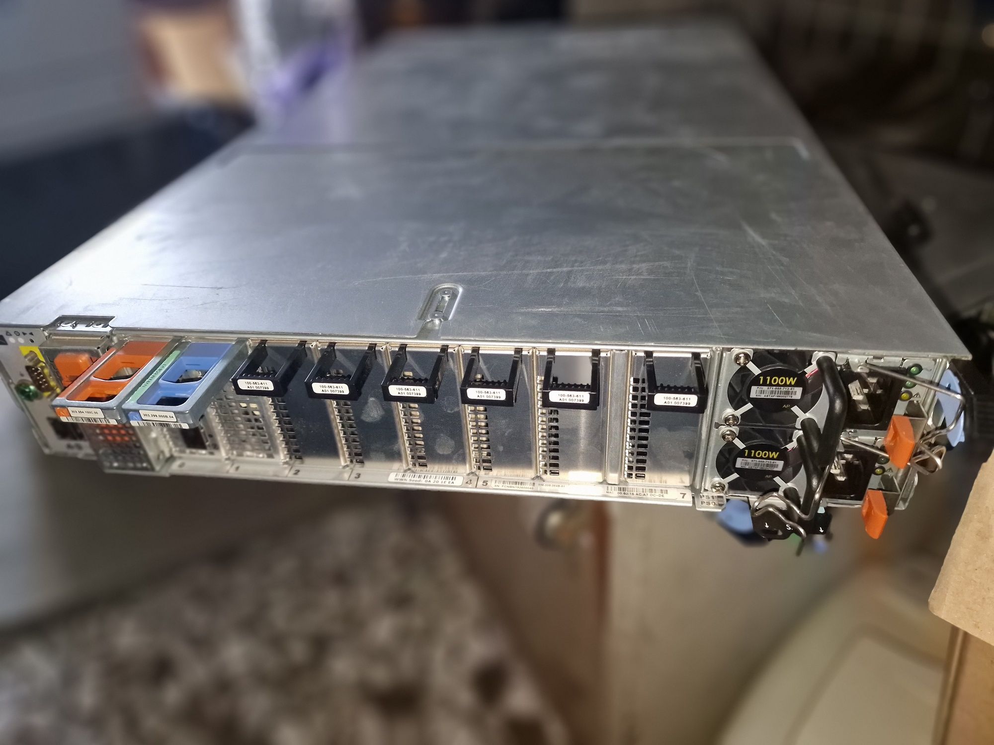 Высококлассное сетевое хранилище Dell EMC DD6300