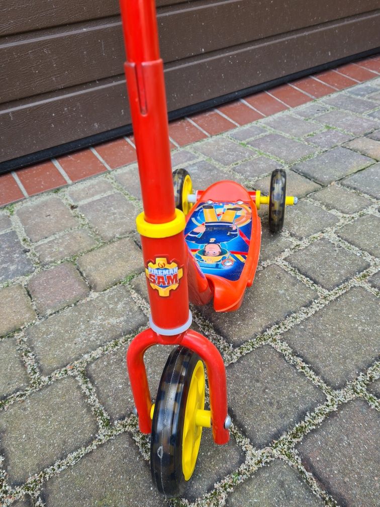 Trójkolowa hulajnoga Strażak Sam,praktycznie nowa