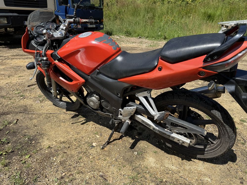 Honda CBR 125 R lekko uszkodozna!