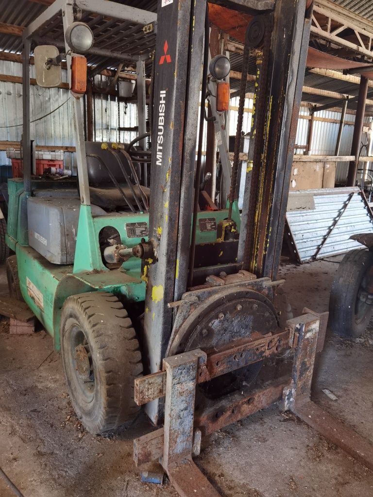 Widlak Mitsubisi 2.5t