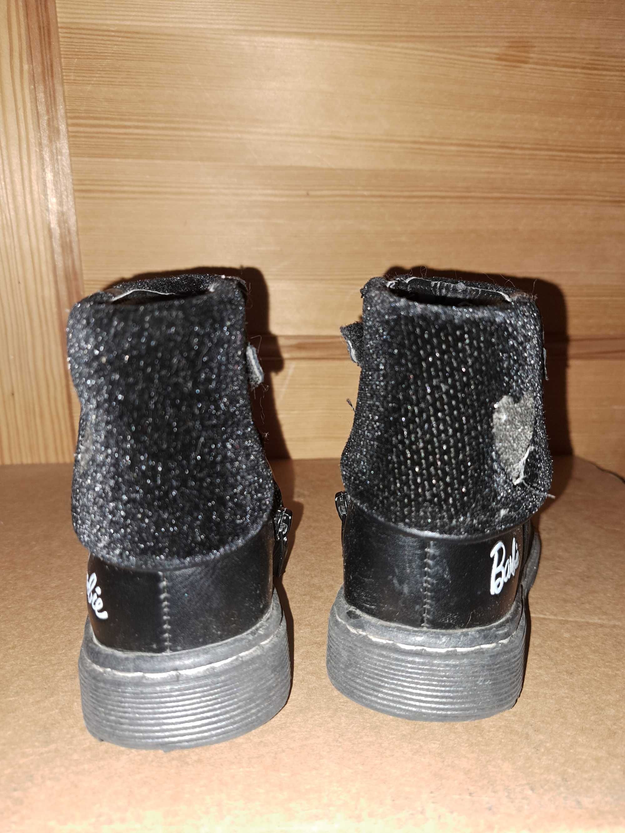 Buty oryginalne Barbie jesienno- zimowe 24, czarne, ocieplane.