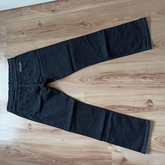 Spodnie jeansowe czarne dla kierowcy mercedes benz daimler ag nr 305