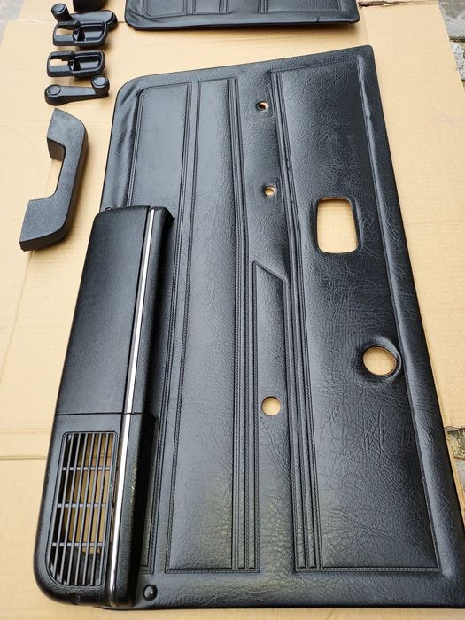 Boczki drzwi VW Golf,Caddy MK1- Idealne