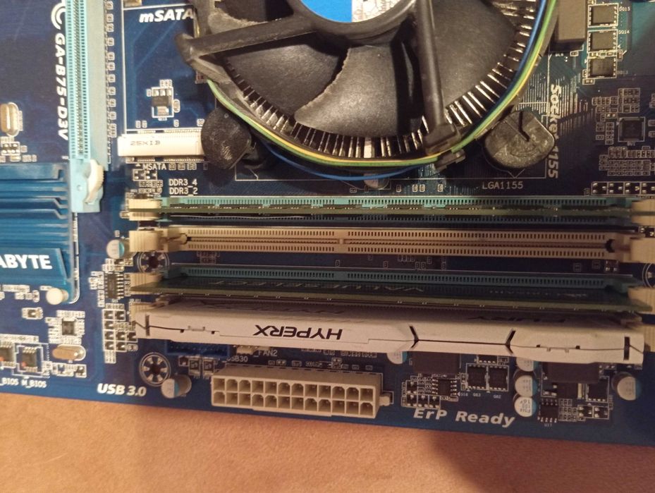 Płyta Główna Gigabyte GA B75 D3V plus Ram DDR3
