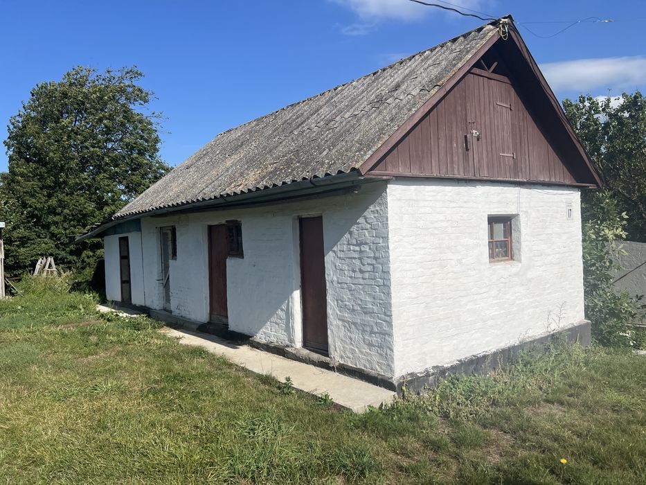 Продам будинок із сучасним ремонтом та меблями