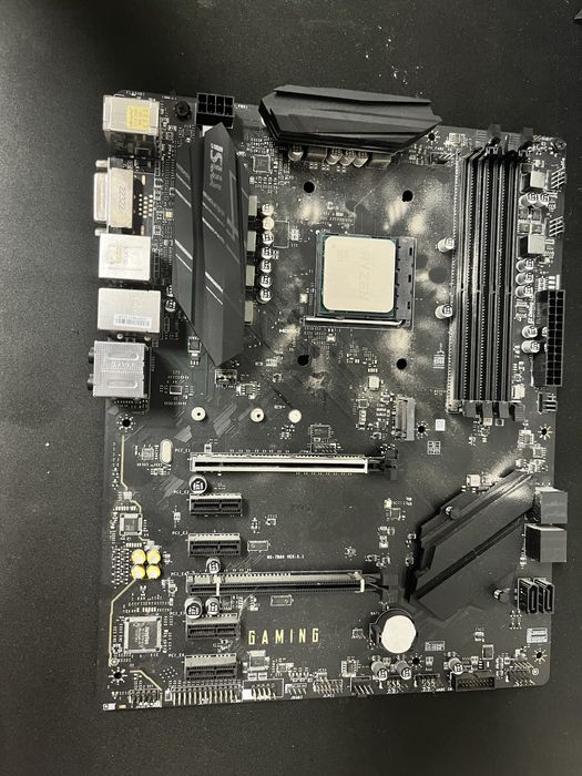 MSI B550 GAMING GEN3, ryzen 5600x