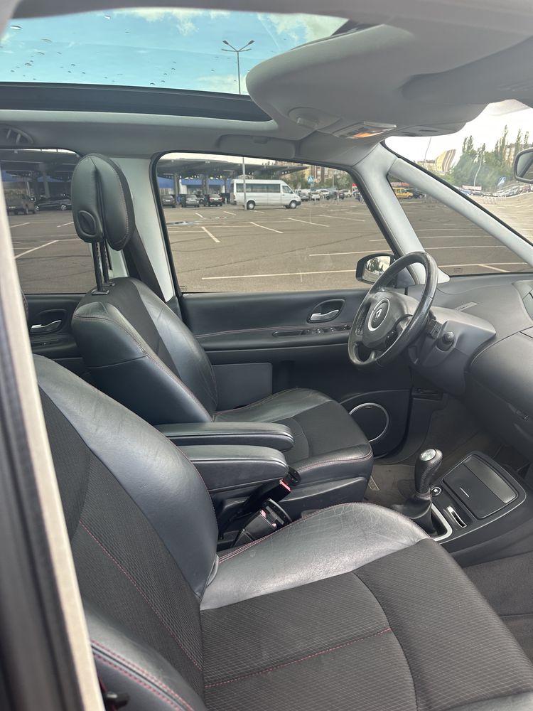 Срочно! Renault Espace 2010 року, 2.0 дизель МАКСИМАЛЬНА комплектація