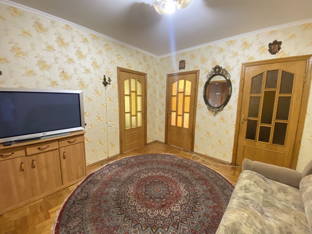 Оренда 3к кввртири 90м2 Воскресенський проспект 13/2 Перова