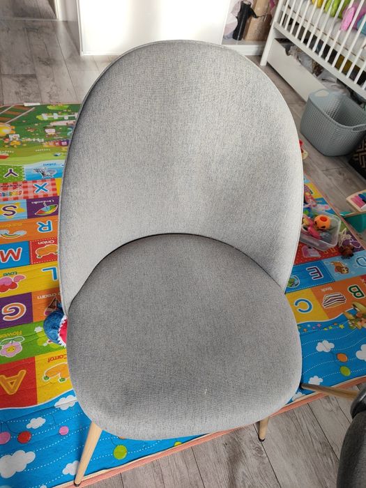 Sprzedam krzesła skandynawskie Jysk krzesło