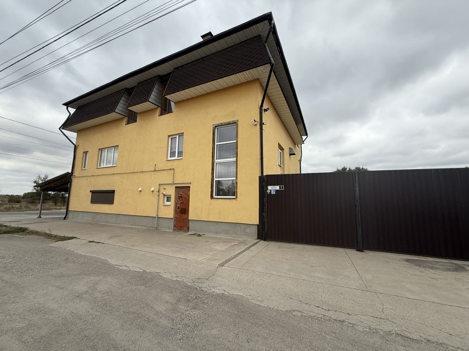 Будинок + бизнес шиномонтаж,Шевченківський,Григорія Чечета 1