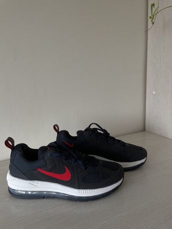 Кроссовки Nike Air Max Genome