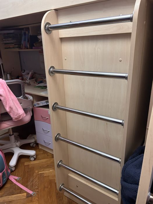 Драбина сходинки для дитячого ліжка