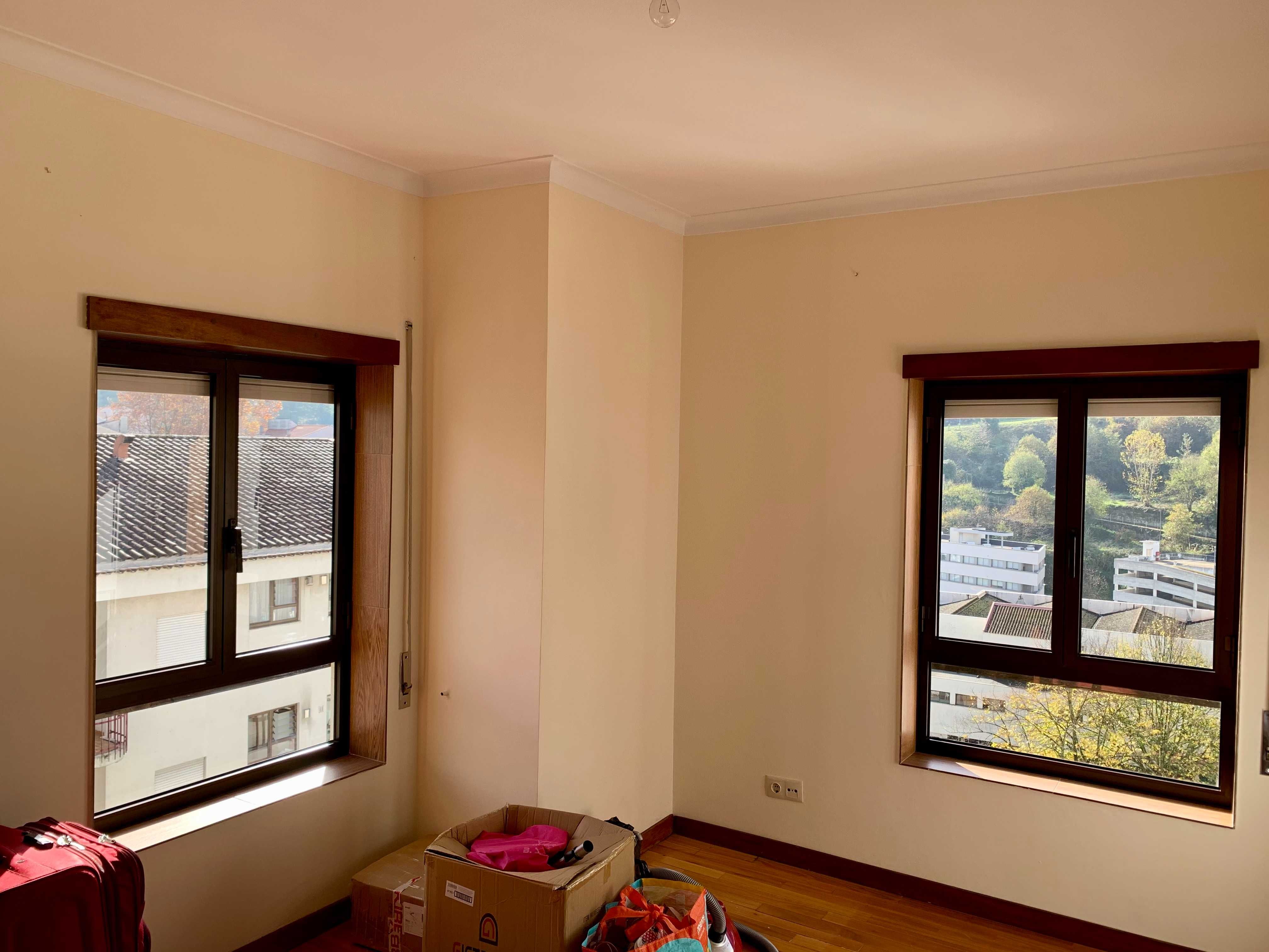 Arrenda apartamento T2 Amarante centro