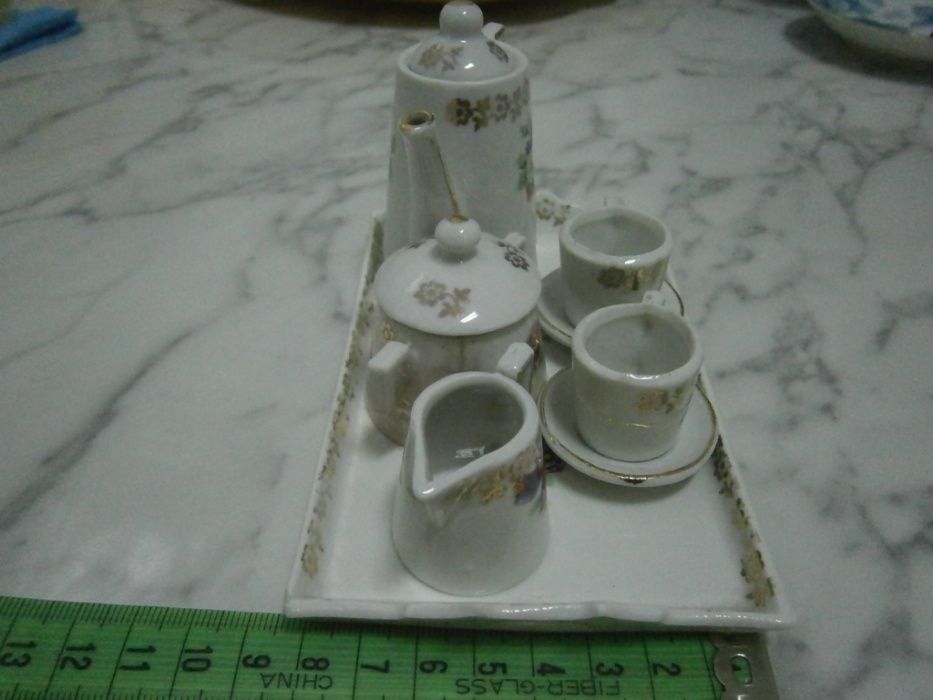 Miniaturas porcelana, brinquedo anos 1930