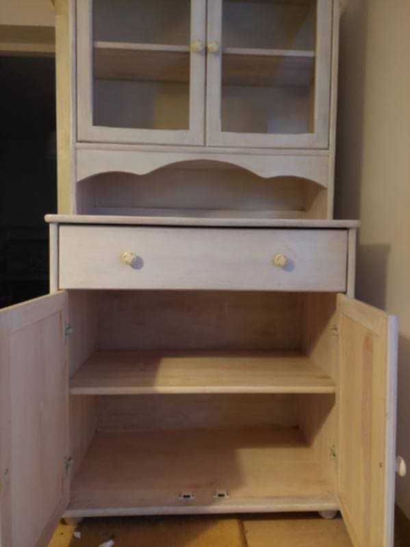 Bielony kredens sosnowy Shabby Chic