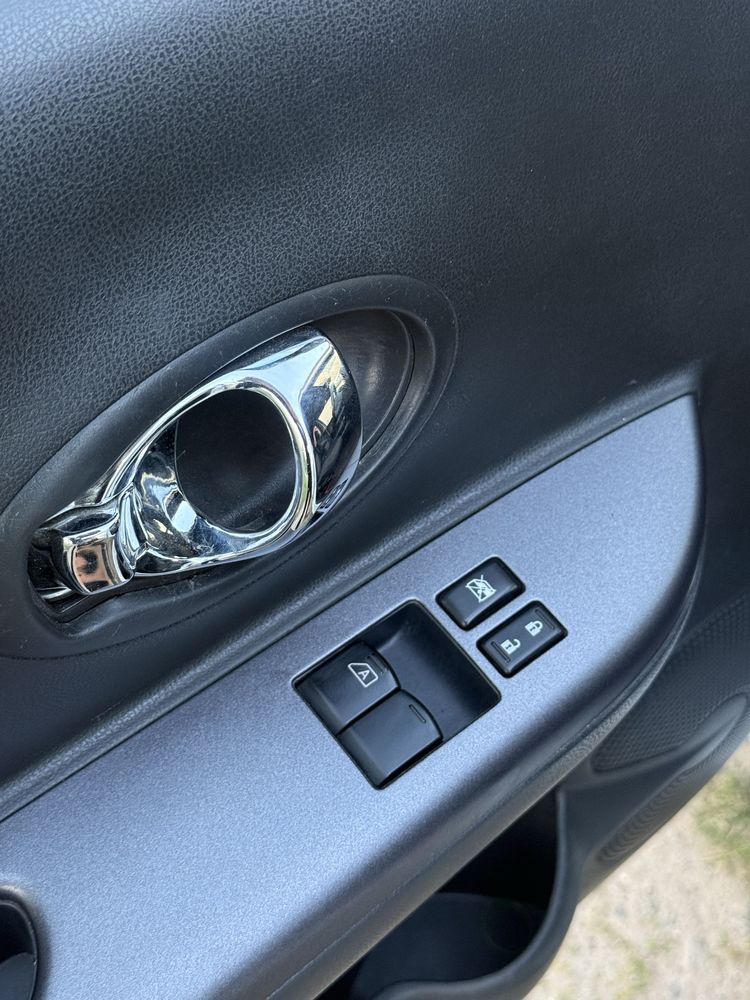 Nissan micra 2015 рік Автомат