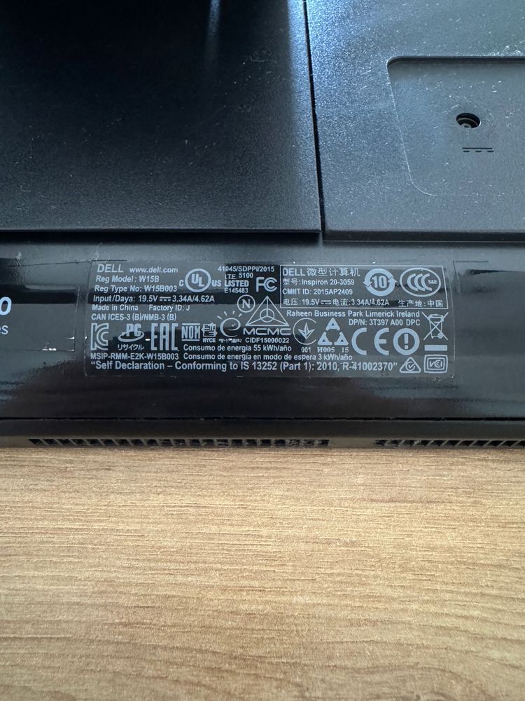 Komputer All in One Dell Inspiron 20 Model 3059 intel core i3
