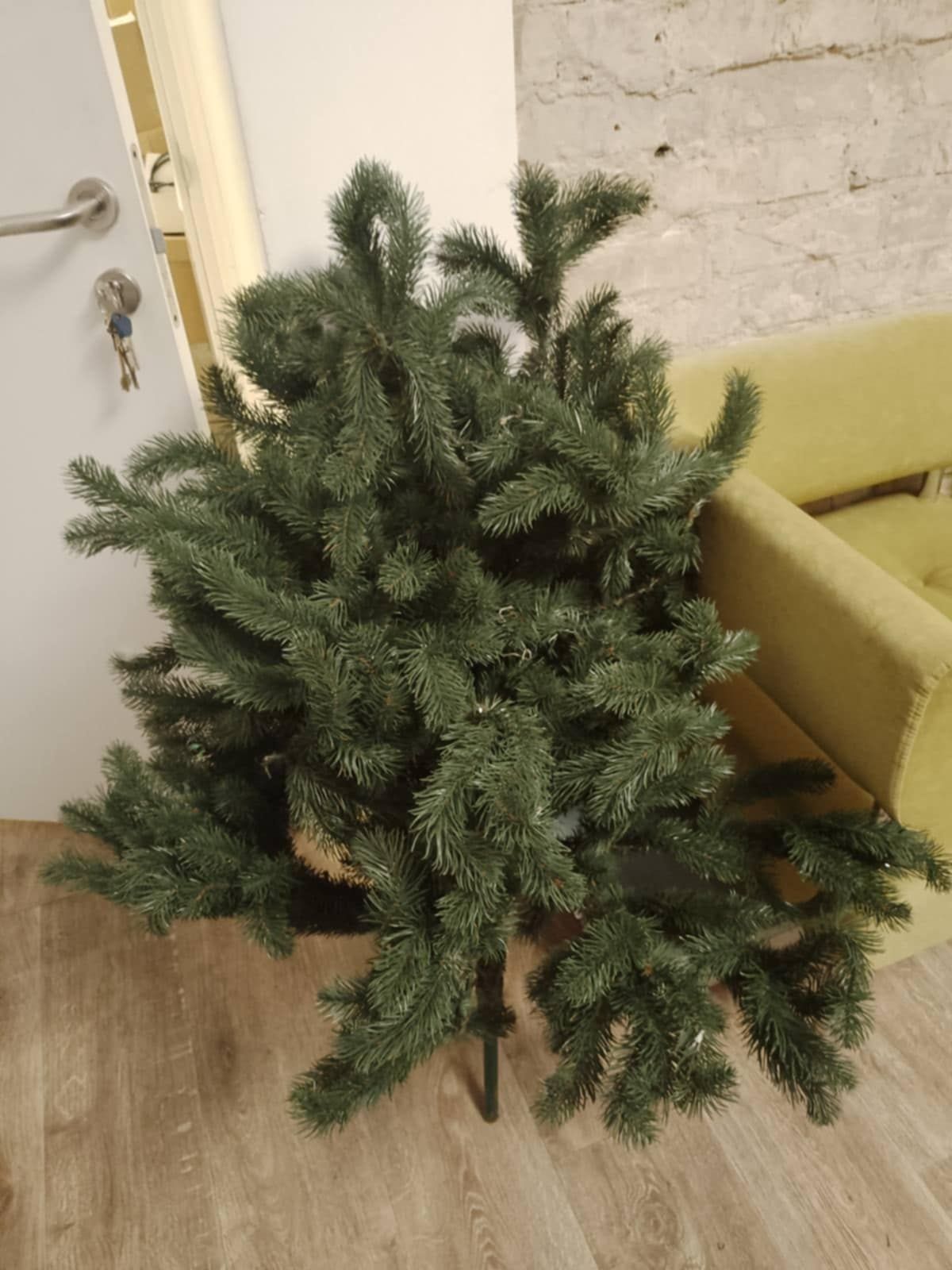 Искусственные елки