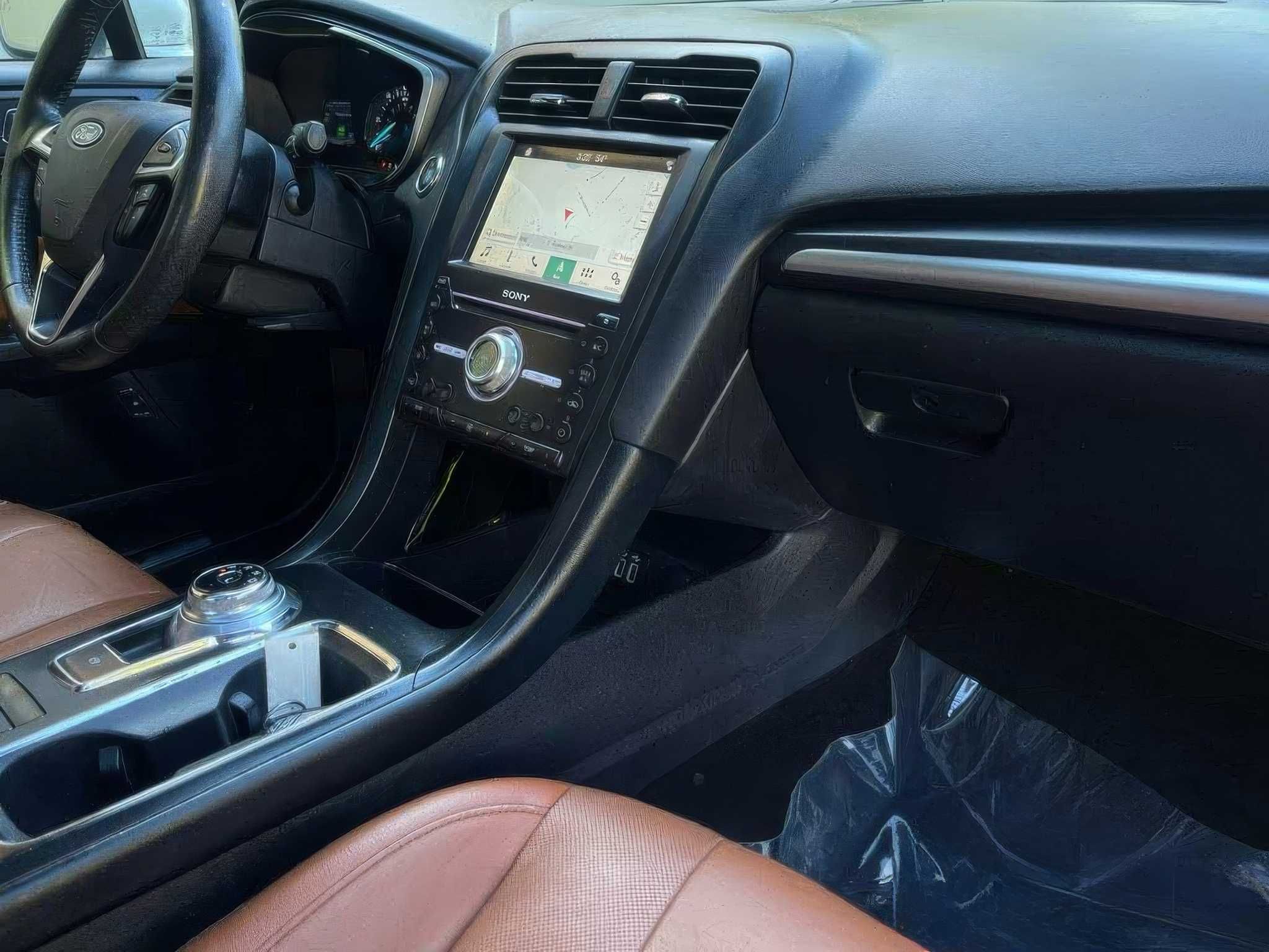 Ford Fusion Hybrid Titanium 2019