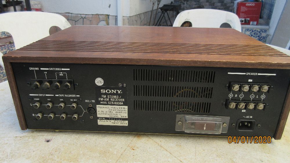 Vende-se Sintonizador / Amplificador SONY STR-6036A