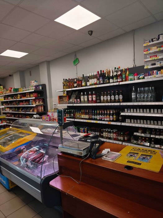 Odstąpię sklep spożywczy