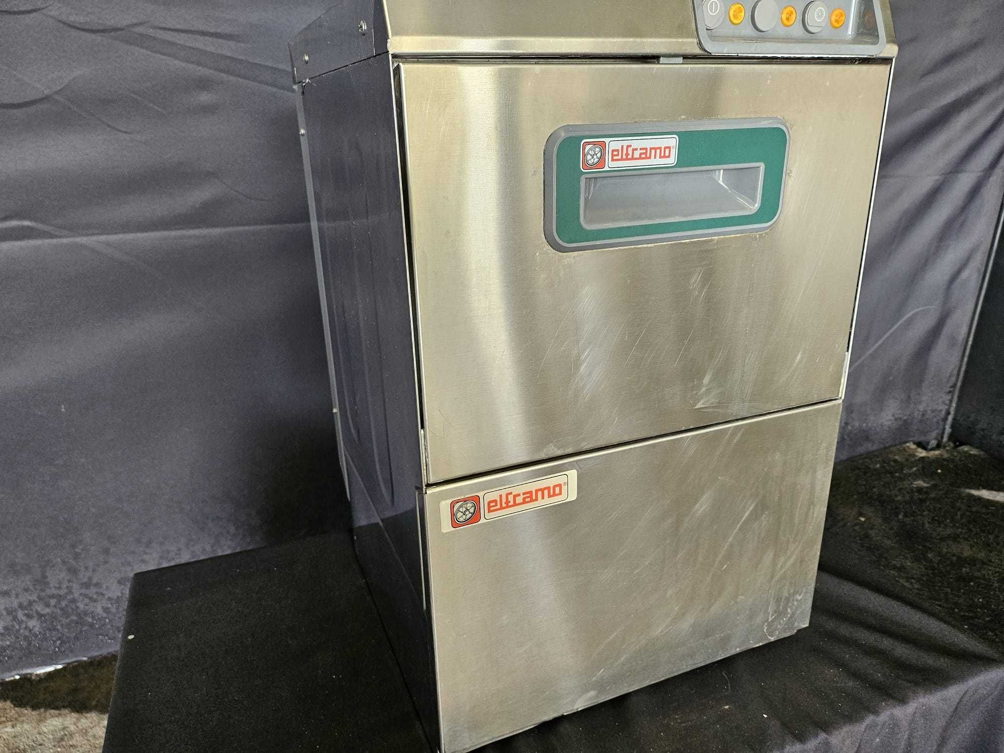 Máquina de lavar chávenas