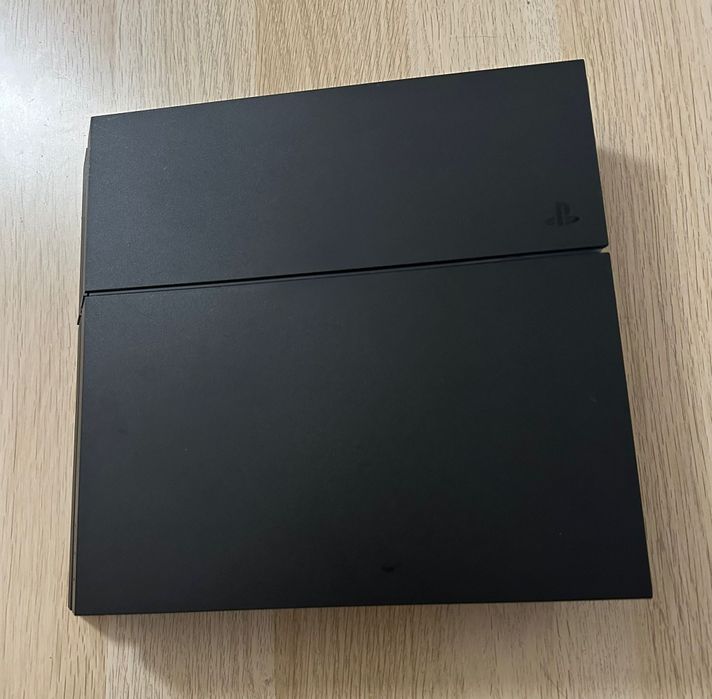 PlayStation 4 (PS4) 500MB (C/Comando)