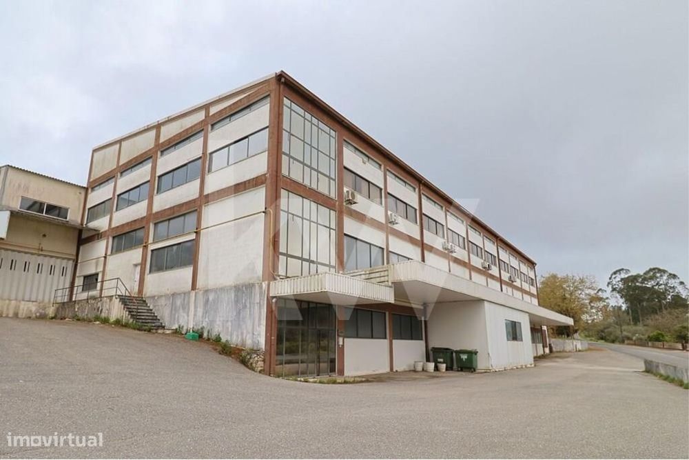 Pavilhão Industrial em São Mamede, Casal Vieira