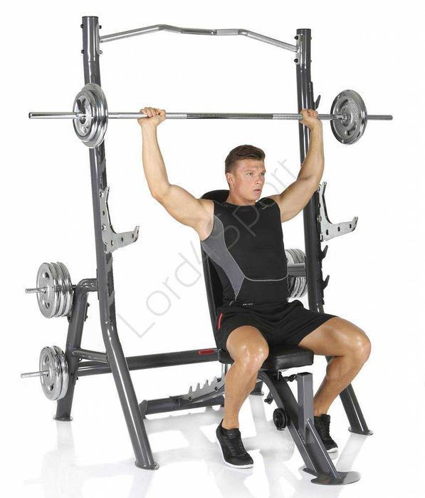 Stojaki treningowy pod sztangę FINNLO Maximum Inspire Squat Rack