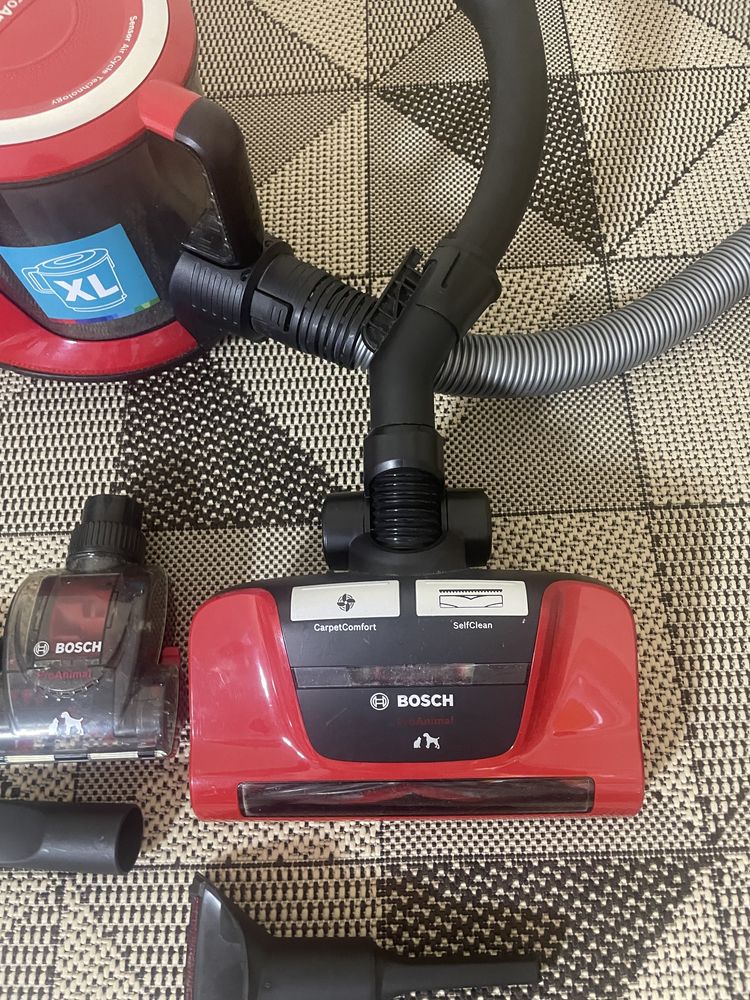 Пилосос без мішка BOSCH BGS41PET1