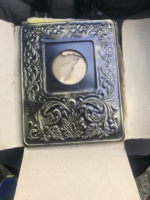 Подложка під вимикач