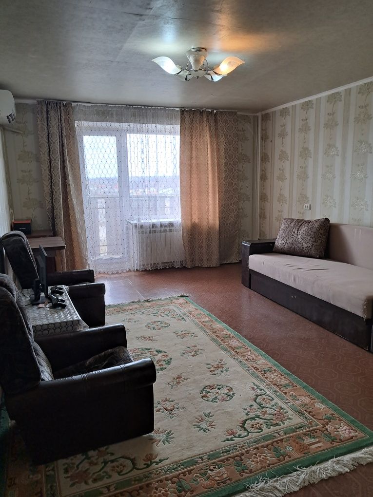 Продам трёх комнатную квартиру в  Новомосковске.