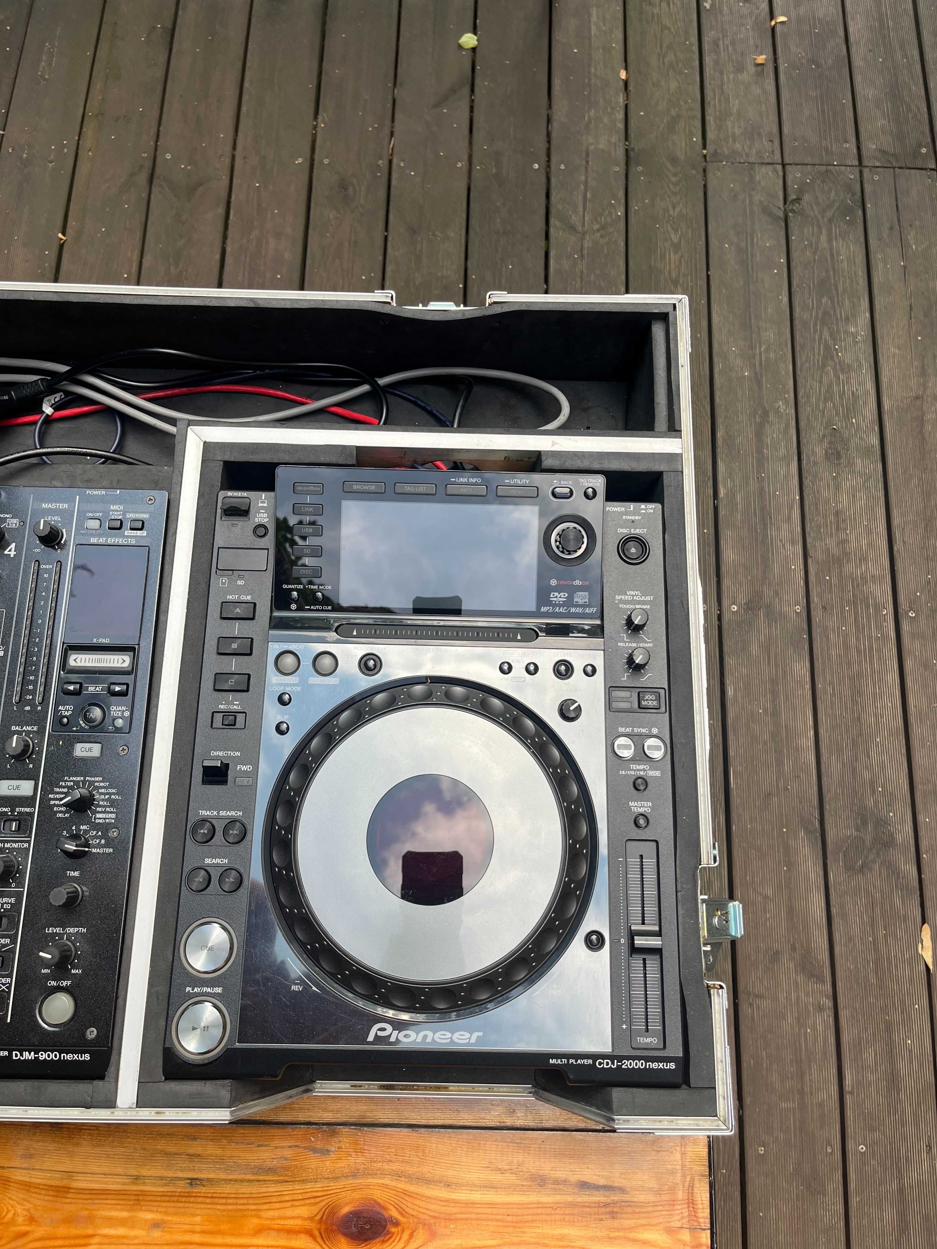 PIONEER DJ: 2x CDJ-2000 nexus + DJM-900 nexus + Case