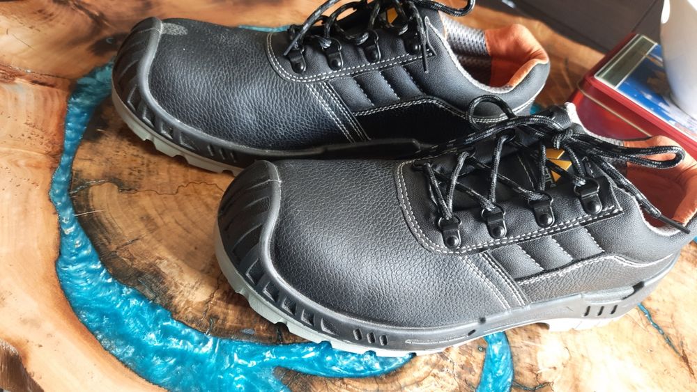 Buty robocze firmy MONITOR SS2