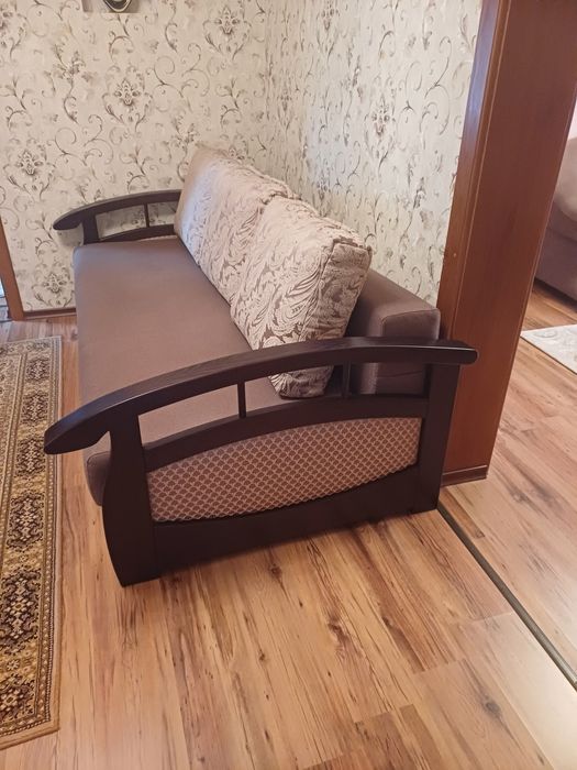 Продам диван двухспальный