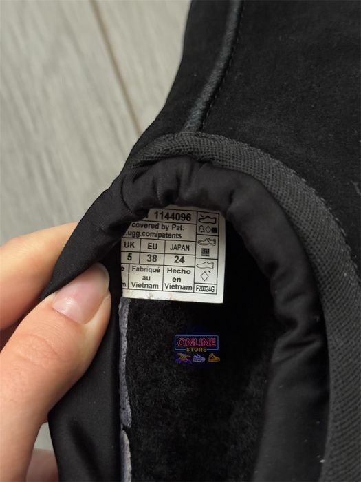 UGG Tasman Weather Hybrid Black