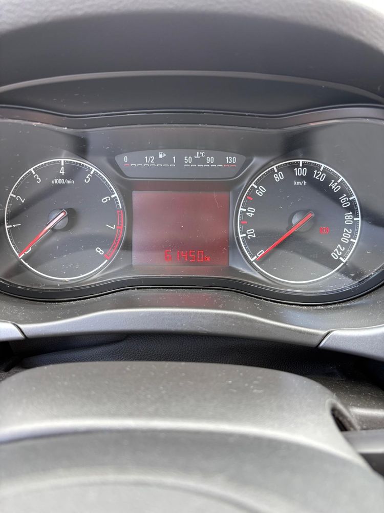 Opel corsa versão 120 anos
