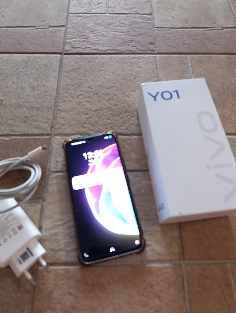 Telefon Vivo y01