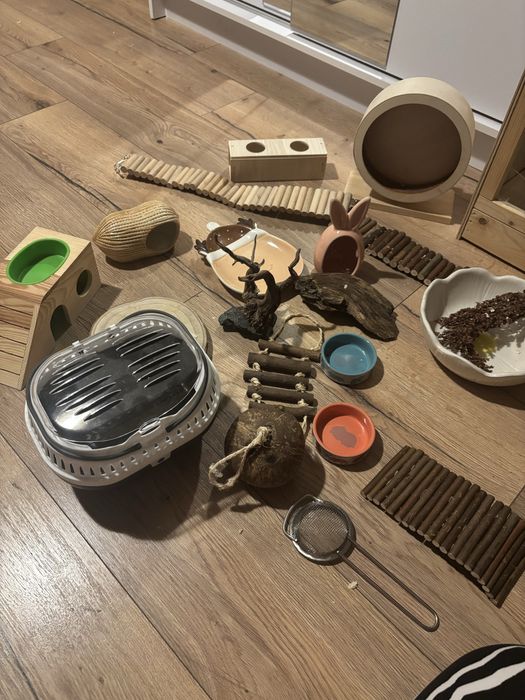 Pawhut dla chomika z alcesoriami