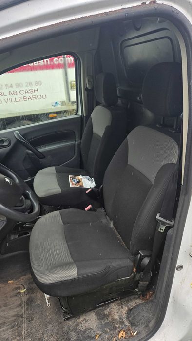 Renault Kangoo fotele kierowca pasażer