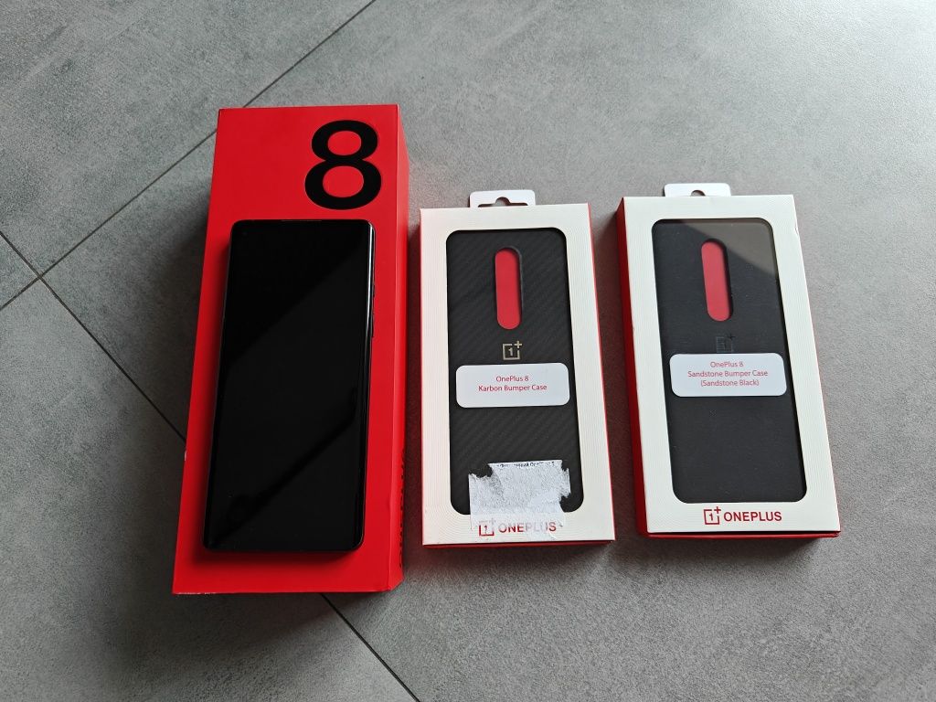 Смартфон OnePlus 8 8/128 Gb Onyx Black + два оригінальні чохли