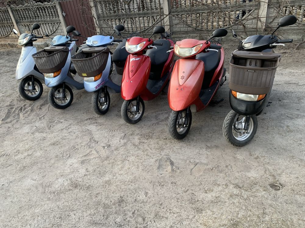 Продам б/у скутера honda dio , cesta 4-х тактний карбюратор