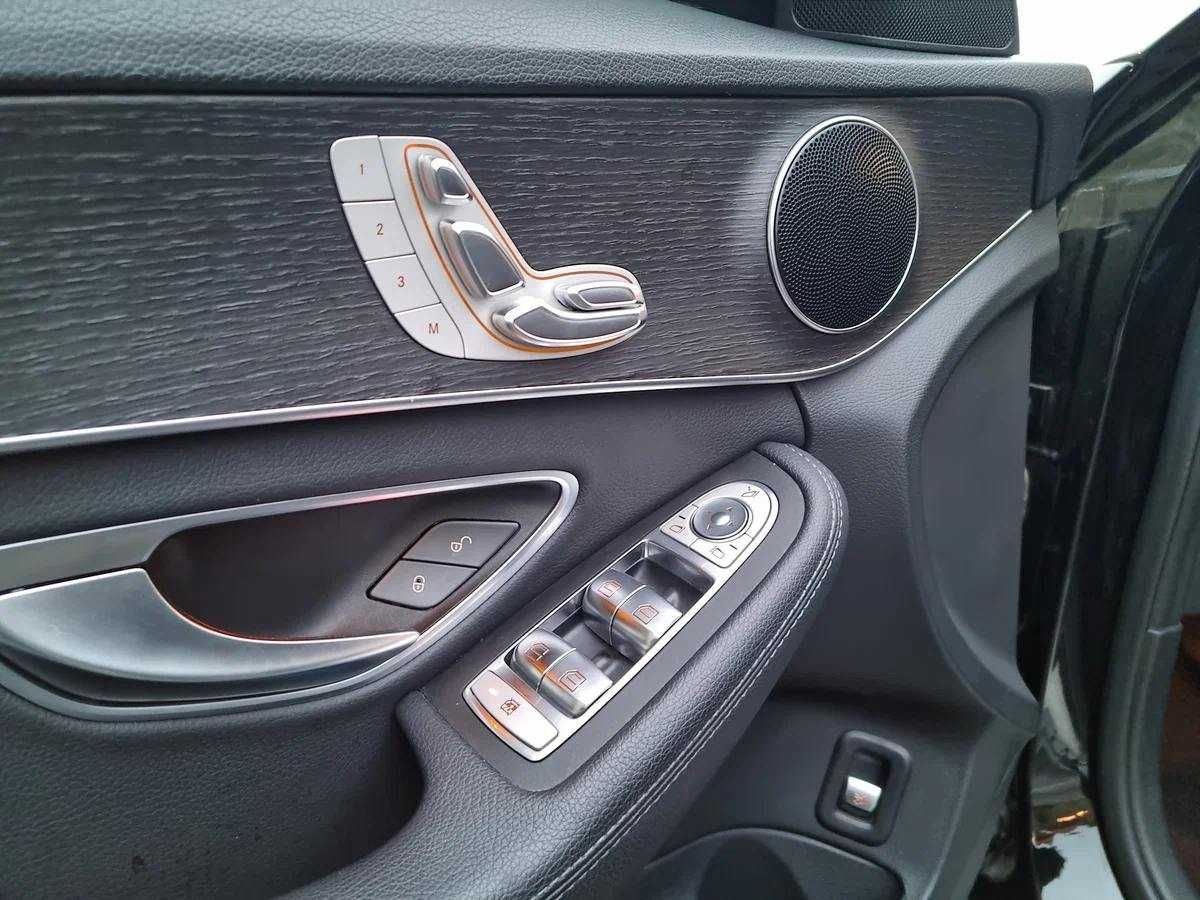 Mercedes Benz C Класс 300,2021