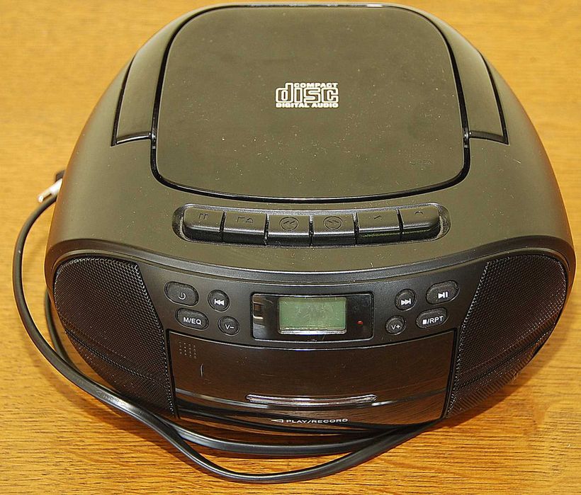 Radioodtwarzacz Maginon CB1 CD Mp3 USB Kaset AUXEQ bardzo dobry odbiór