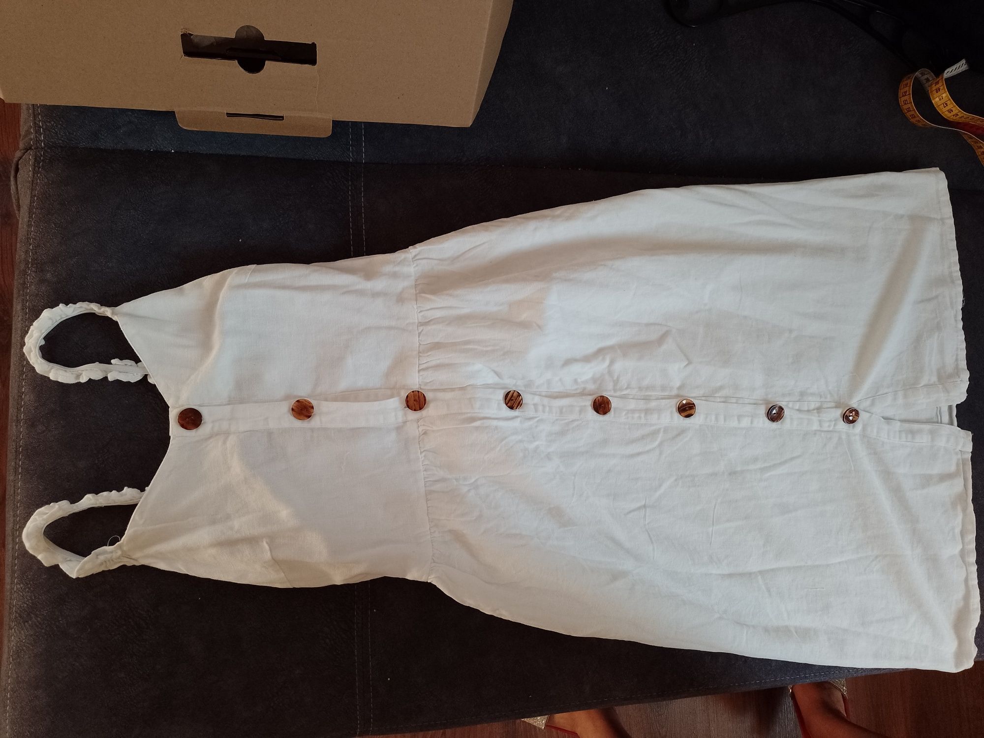 Dziewczęca zwiewna sukienka Reserved na 164cm biała bawełna len