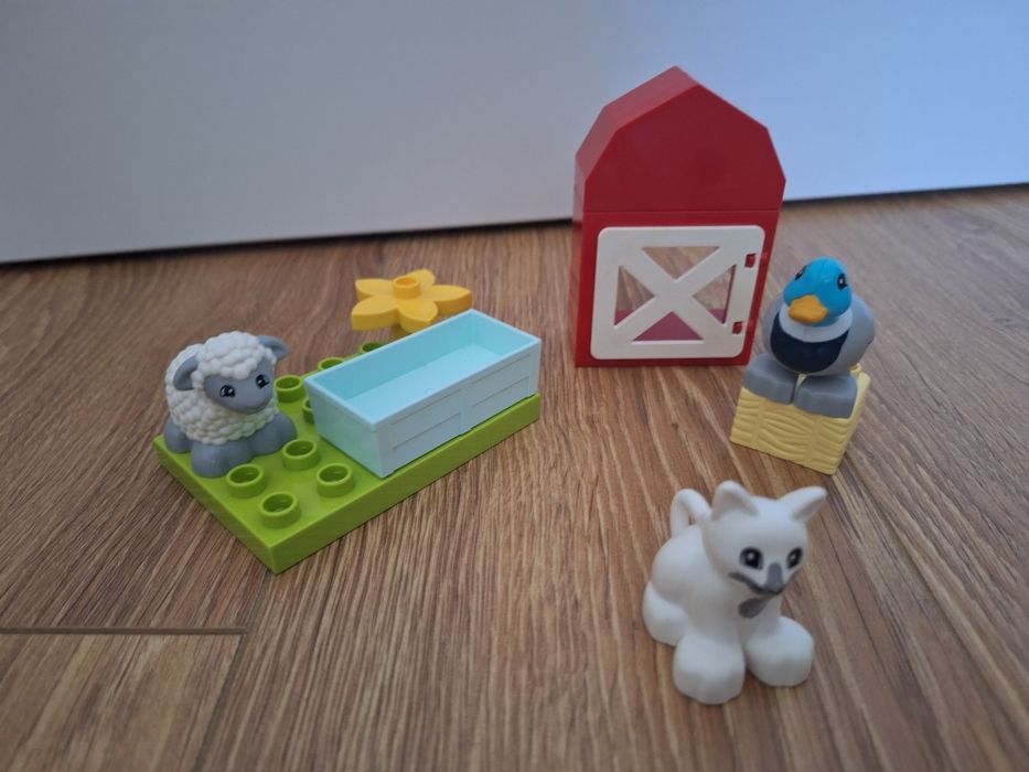 Lego duplo 10949 zwierzęta gospodarskie kot zagroda